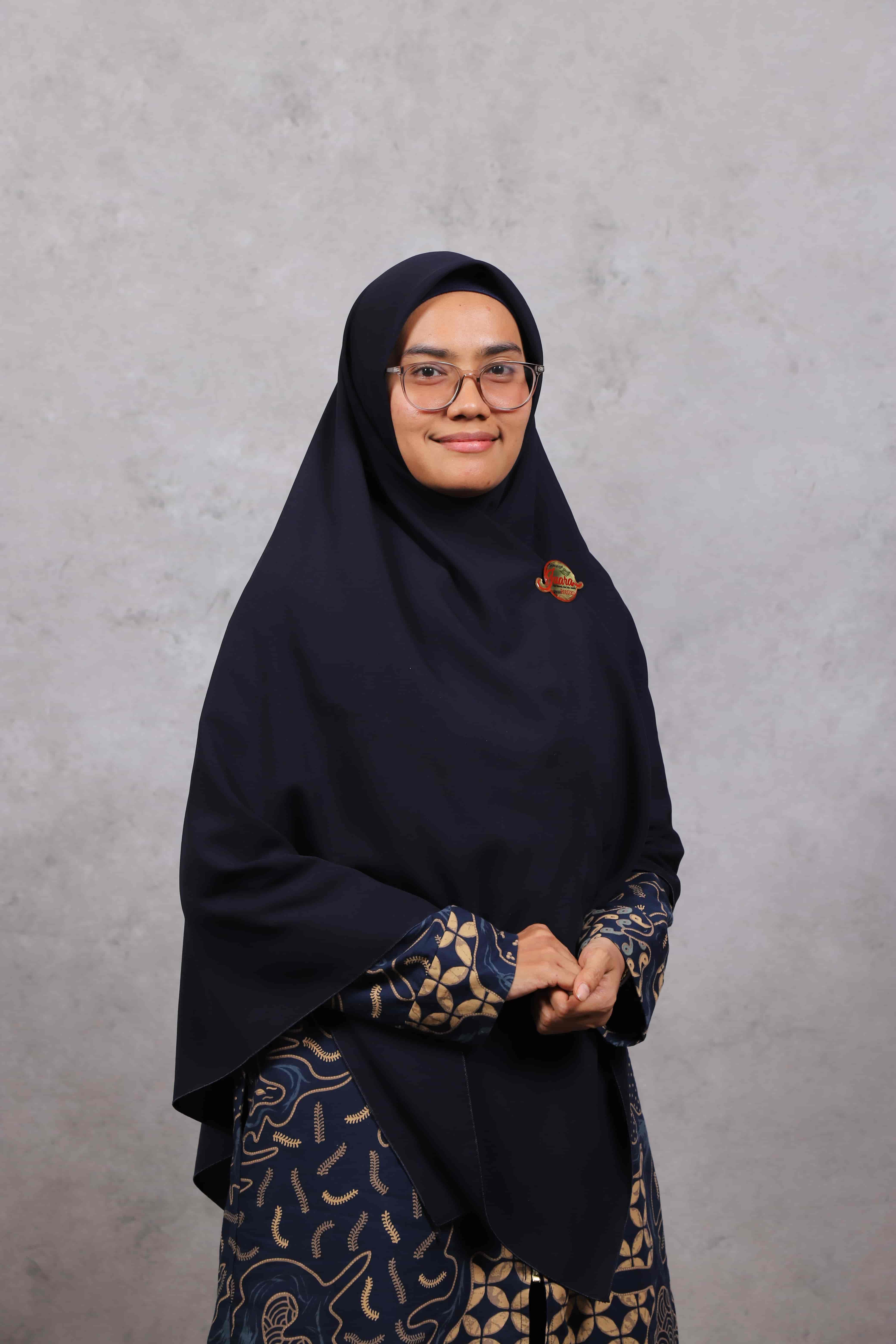 Endah Wildani Johari, S.Pd.
